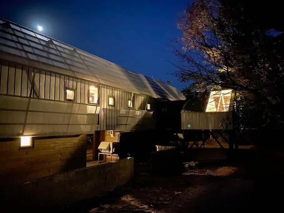 בית נופש Tobetsu Silent Cabin